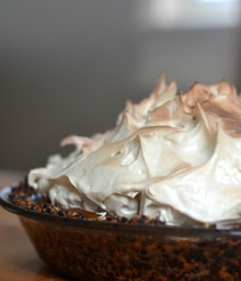 Gluten-Free Pumpkin Pie with meringue peaks.