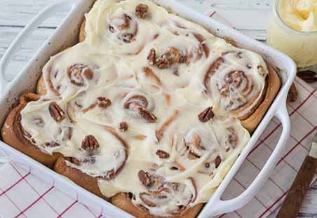 Brown Butter Pecan Cinnamon Rolls