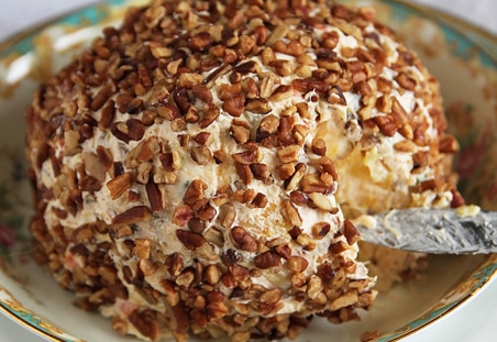 Pineapple Pecan Cheese Ball