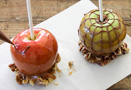 Spider Web Caramel Apples