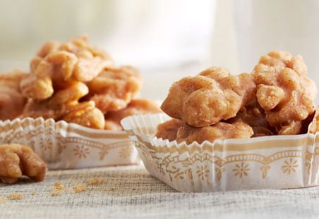 Cinnamon-Glazed Walnuts