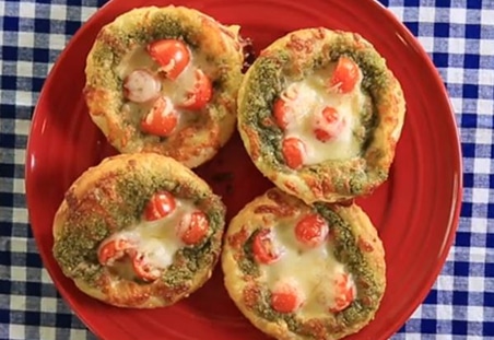 Mini Puff Pastry Pizzas