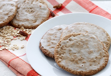 Old-Fashioned Iced Pecan Oatmeal Cookies