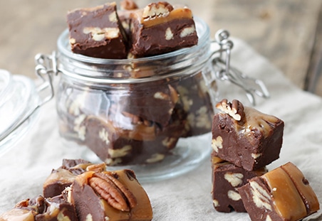 Pecan Turtle Fudge